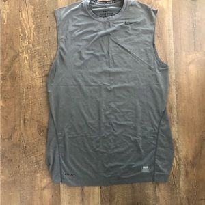 • NIKE • pro combat tank